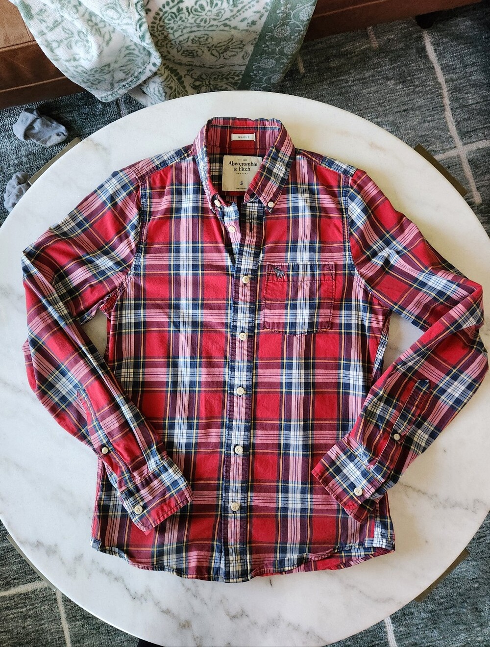 Vintage Y2K Abercrombie & Fitch Men’s Red Plaid Shirt Size SMALL